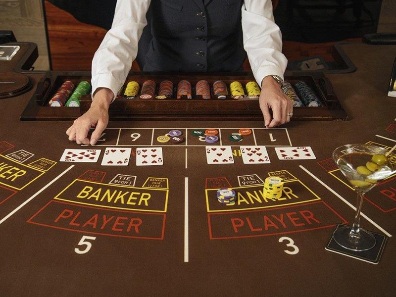 Bài Baccarat là gì? Bài Baccarat là gì?